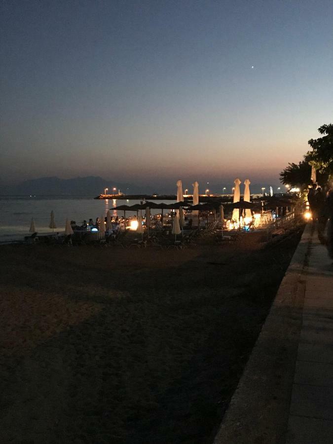 Ferienhaus "Arizones", Nea Kallikratia, Chalkidiki Nea Kallikrateia Bagian luar foto