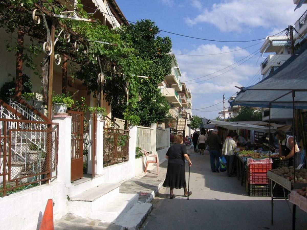 Ferienhaus "Arizones", Nea Kallikratia, Chalkidiki Nea Kallikrateia Bagian luar foto
