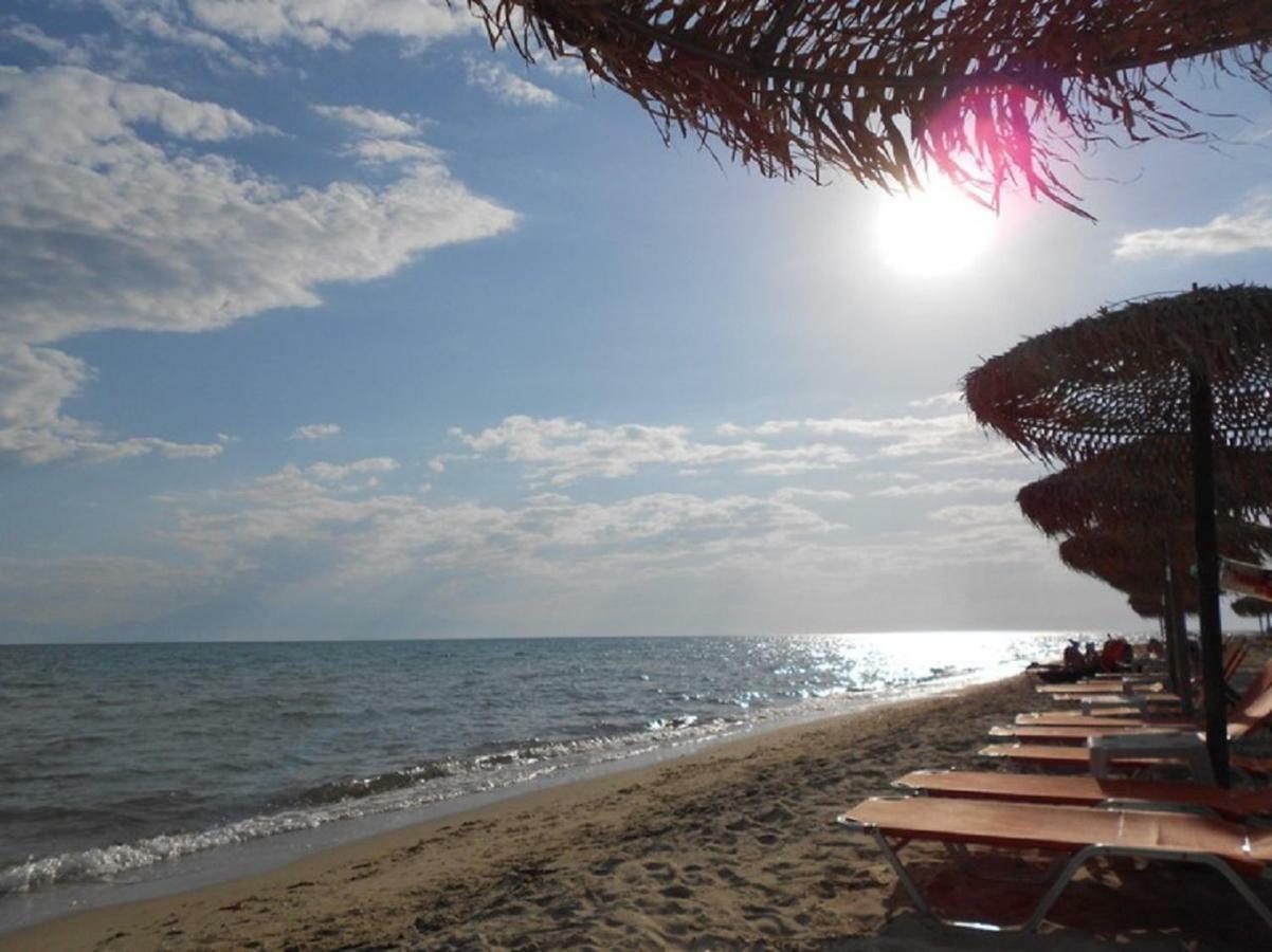 Ferienhaus "Arizones", Nea Kallikratia, Chalkidiki Nea Kallikrateia Bagian luar foto