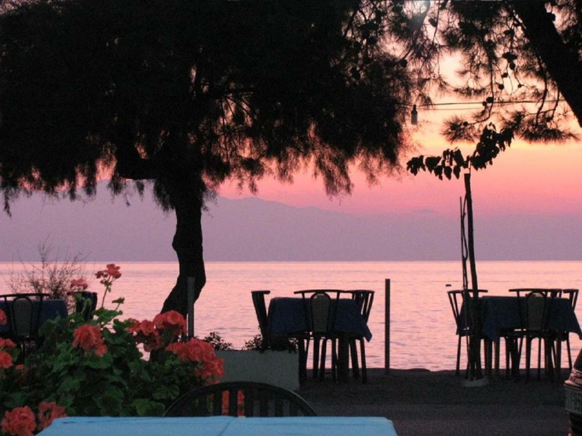 Ferienhaus "Arizones", Nea Kallikratia, Chalkidiki Nea Kallikrateia Bagian luar foto