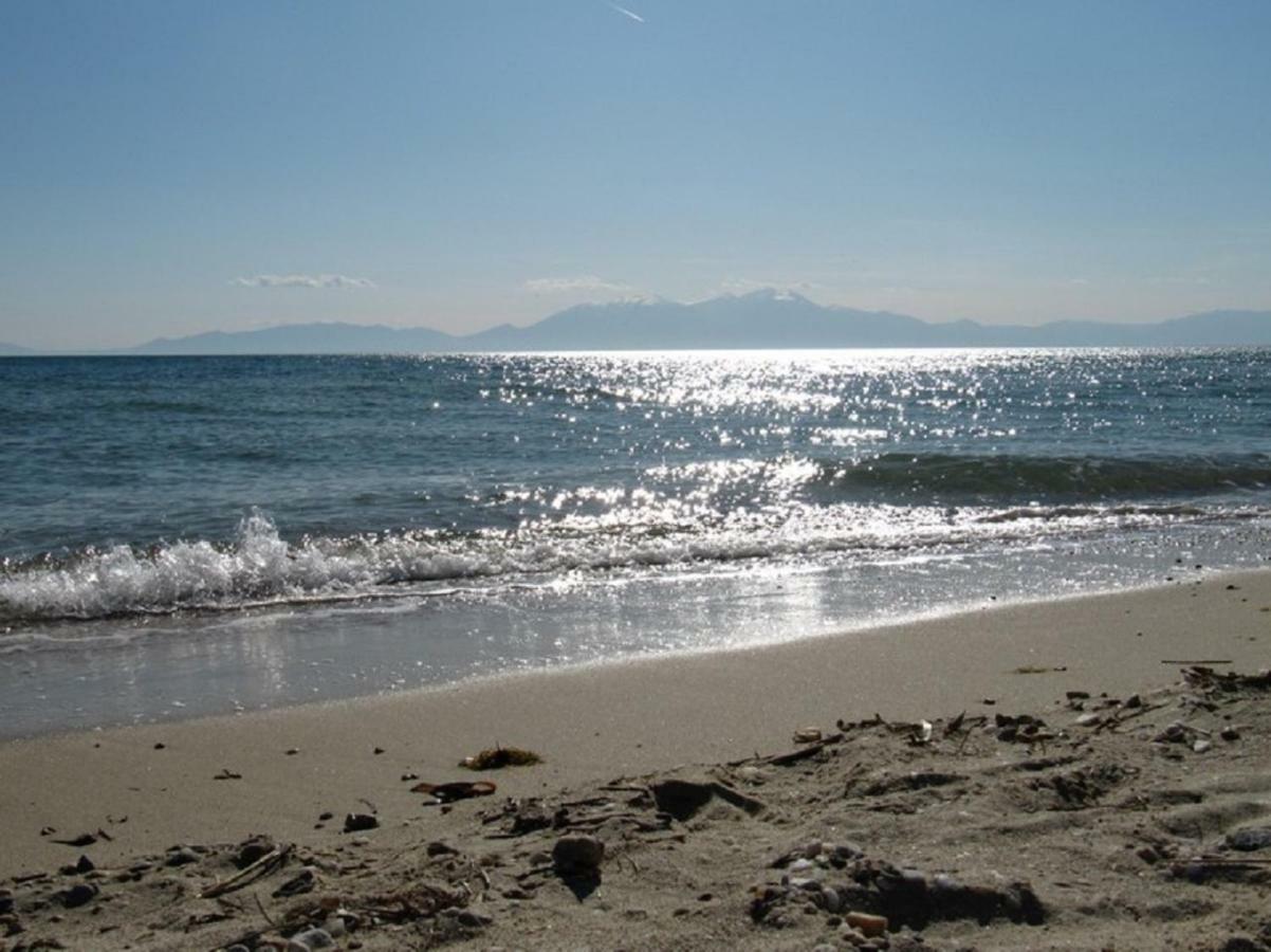 Ferienhaus "Arizones", Nea Kallikratia, Chalkidiki Nea Kallikrateia Bagian luar foto